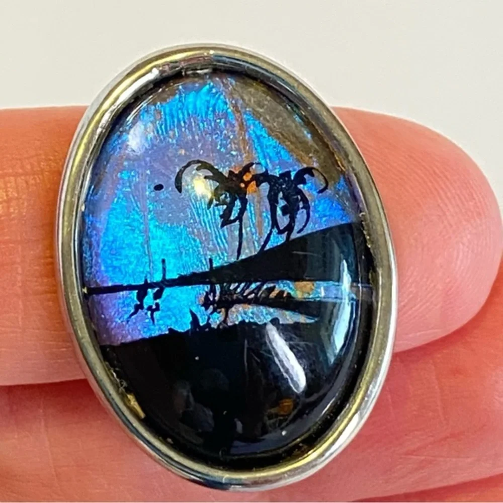 Vintage Reverse Painted‎ Butterfly Wing Earrings Tropical Scene Clip On Jewelry